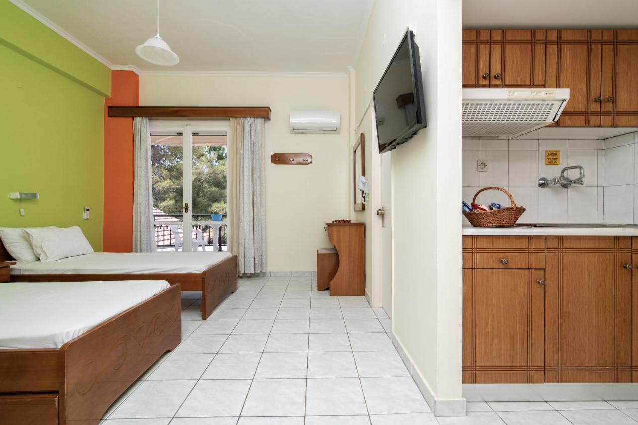 Sunbliss Studios & Apartments Alykes  Extérieur photo