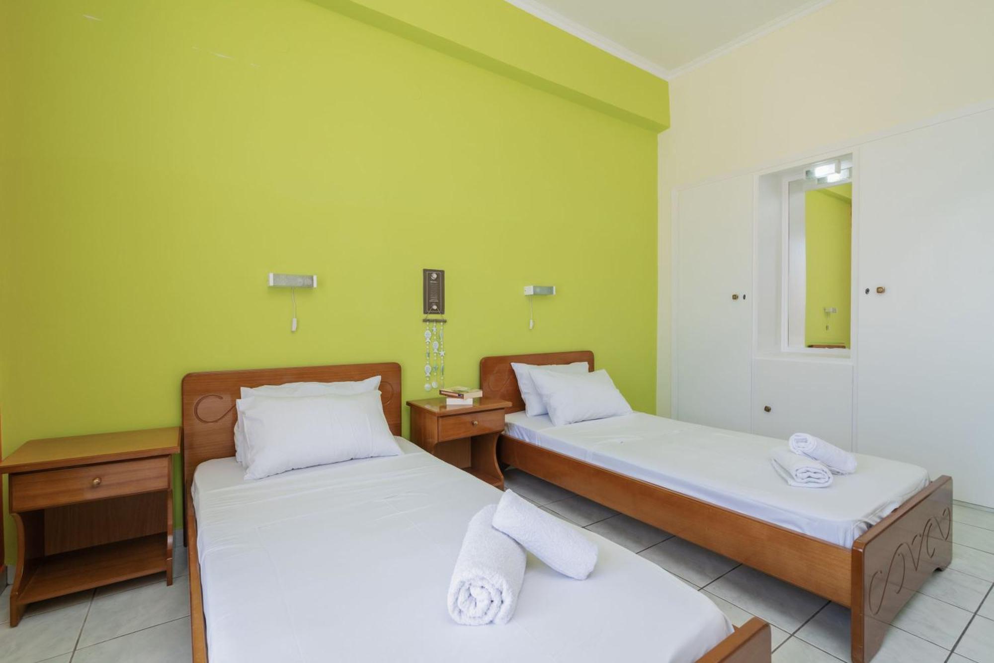 Sunbliss Studios & Apartments Alykes  Chambre photo