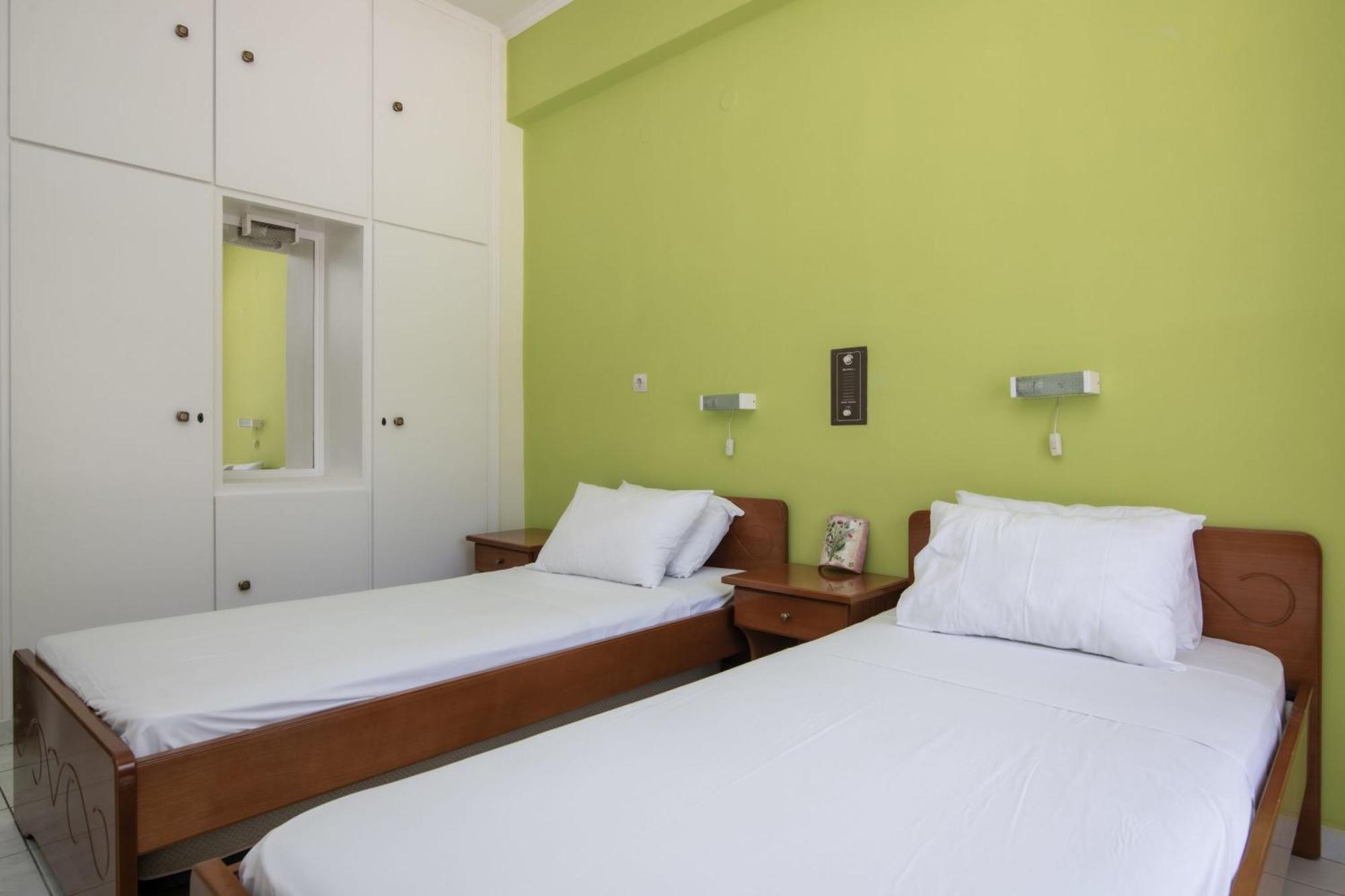 Sunbliss Studios & Apartments Alykes  Chambre photo